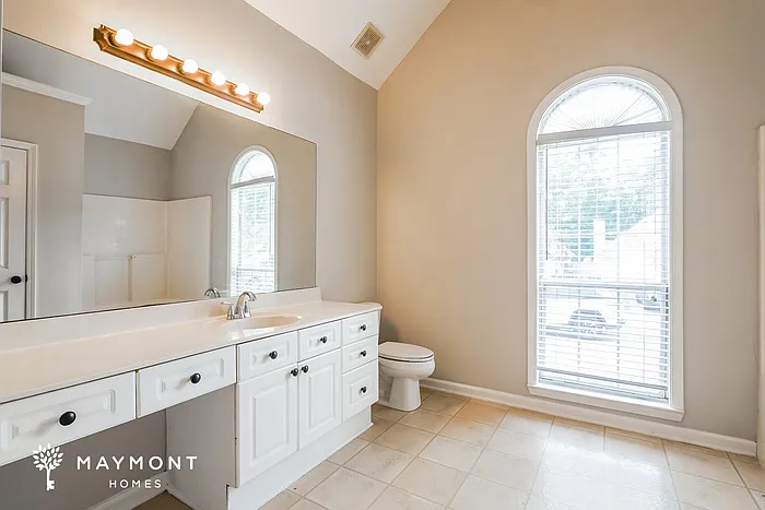 349 Camden Cove Cir — Photo 8