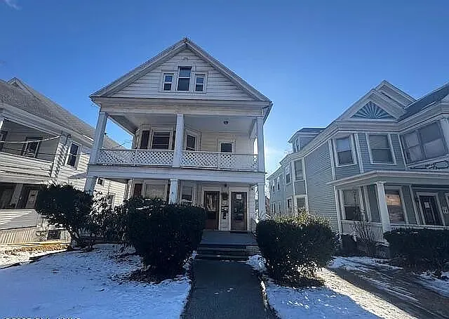 361 Manning Blvd #2