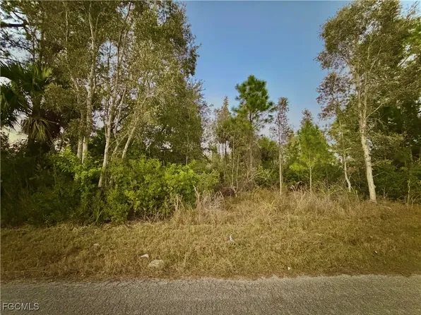 3316 57th St W, Lehigh Acres, FL 33971