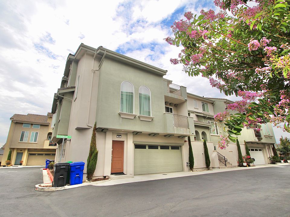 1st image of 819 Estancia Ct