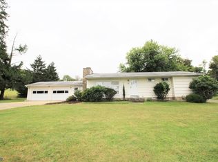 450 W Hill Rd, Glen Gardner, NJ 08826