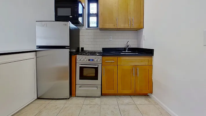 Rented by Compass | media 7