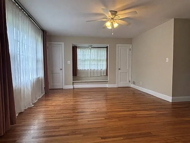 147 Main St — Photo 3