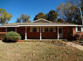 2808 N Alexander Ln, Bethany, OK 73008