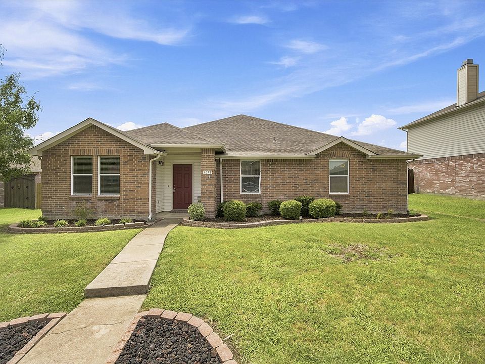 1st image of 3079 Fallbrook Dr