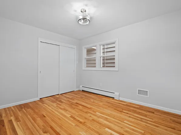 144 West 30th Street image 9 of 11