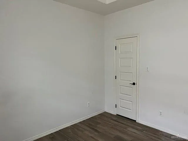 303 Paxton Dr — Photo 15