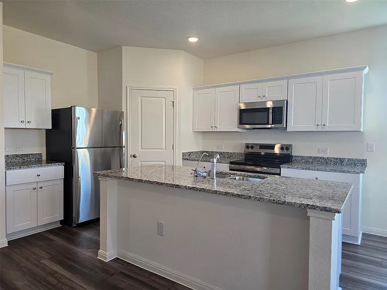 624 Wesley Miller Ln — Photo 12