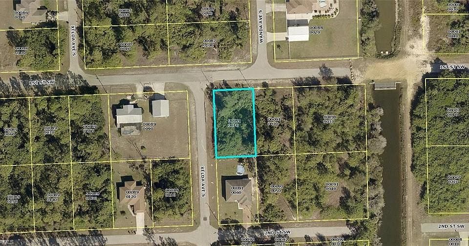 1st image of 3705 1st St SW