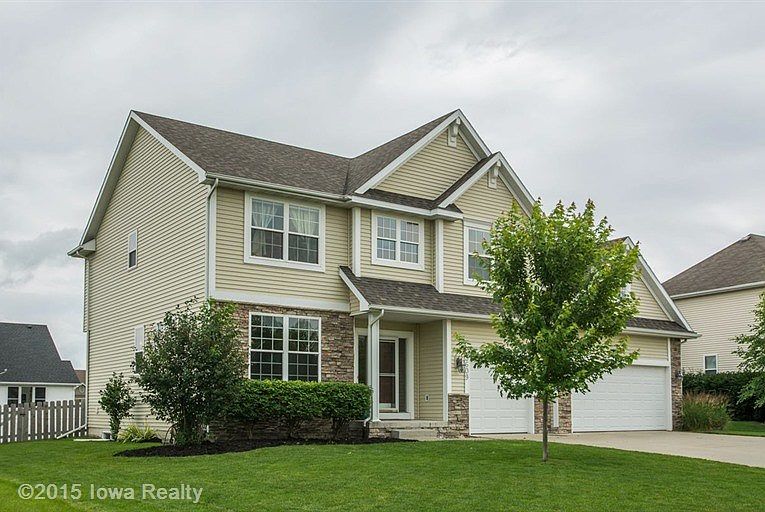 1st image of 2609 NW Parkridge Dr