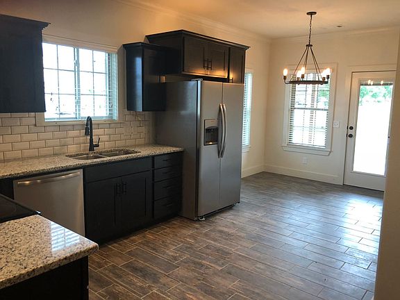 3rd image of 3103 SW Warberry Ave #3103