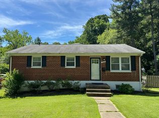 11233 Ashley Dr, Rockville, MD 20852