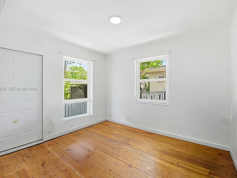 101 NW 74th St #4 — Photo 6