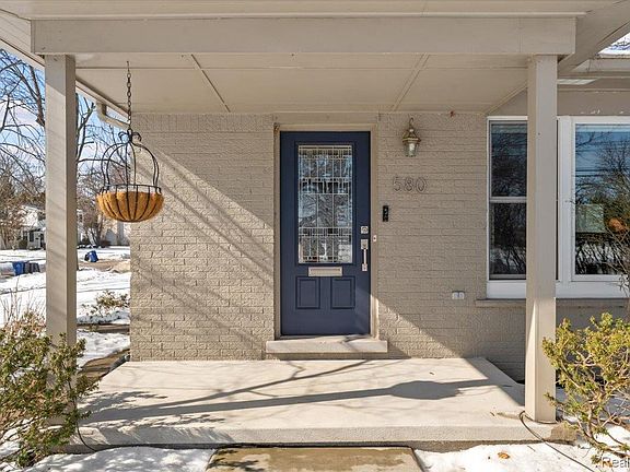 2nd image of 580 S Cranbrook Rd