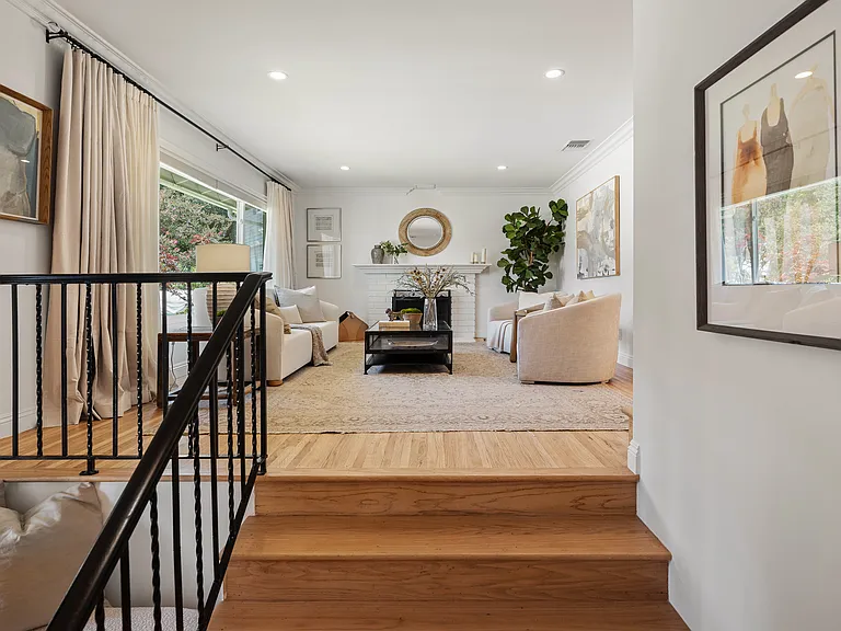 510 Foothill Ave — Photo 9