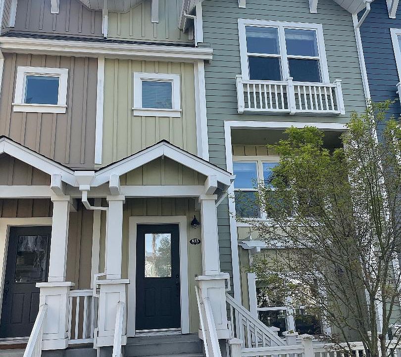 1st image of 853 Avery Dr