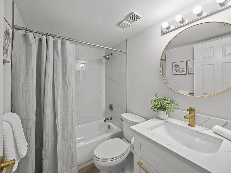 6051 Sun Blvd #111 — Photo 21