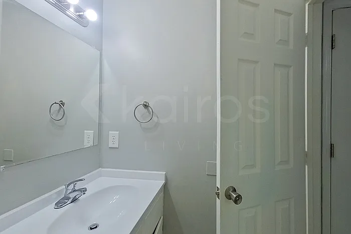 235 Big Oak Cir — Photo 9