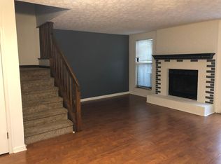 9483 Sandpiper Ct, Indianapolis, IN 46256