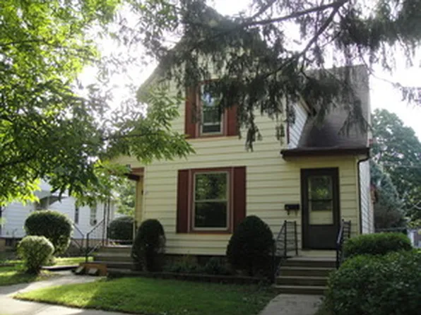 1257 S 4th Ave, Kankakee, IL 60901