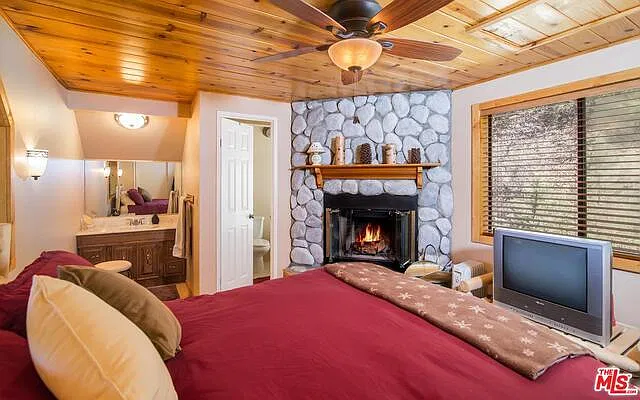 3 bed, 1712 sqft, $1,995 — Photo 1