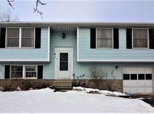 319 Vollmer Pkwy, Rochester, NY 14623