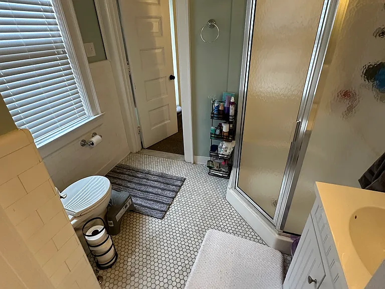 368 Linwood Ave #4 — Photo 6