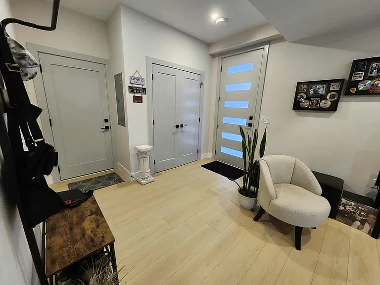 2167 Woodlawn St — Photo 10