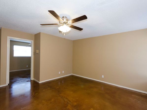 2909 San Antonio St APT 4