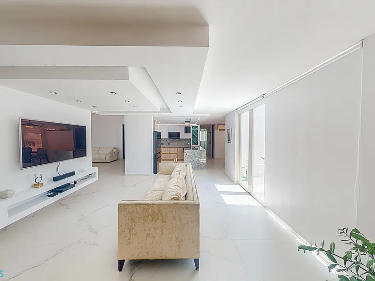 229 Sabanera Dorado Corredor De La Arboleda — Photo 13