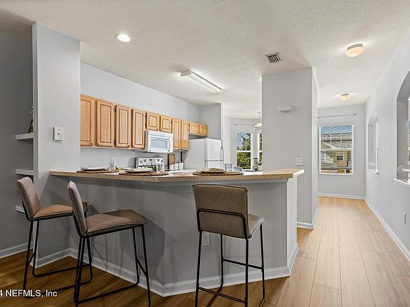 4th image of 3750 SILVER BLUFF Boulevard #205