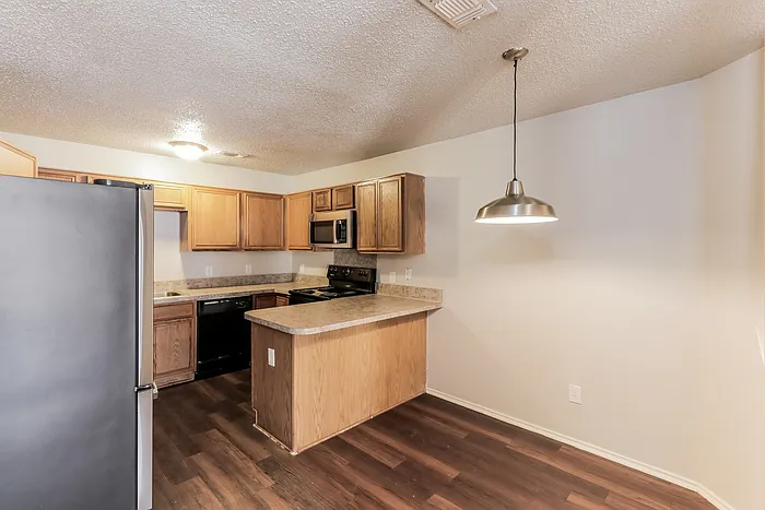 2111 Dandelion Dr — Photo 9