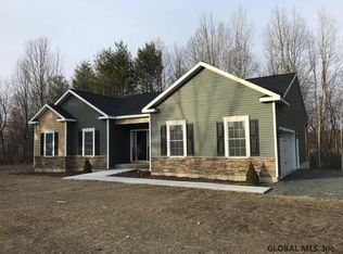 5 Fox Hen Dr, Poestenkill, NY 12018