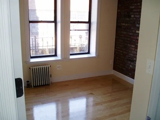 Rented by Centennial Properties NY | media 25