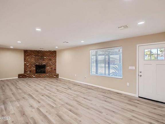 2nd image of 2535 E JUANITA Avenue
