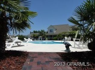 210 Riverdale Ct, Greenville, NC 27858