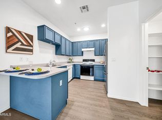 8800 N 107th Avenue #52, Peoria, AZ 85345