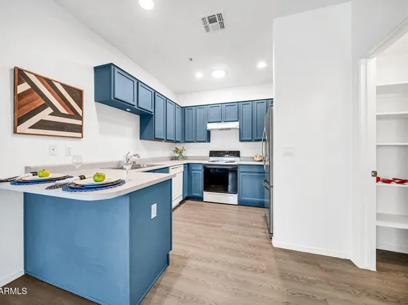 8800 N 107th Avenue #52, Peoria, AZ 85345