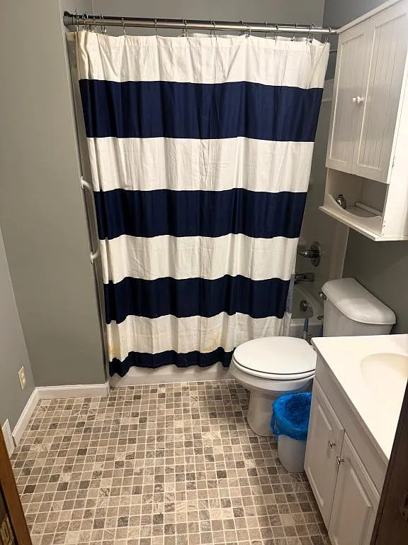 316 Abbott Ct — Photo 2