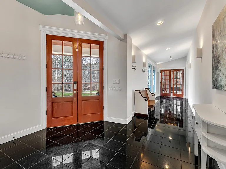 1126 Trailwood Dr — Photo 19