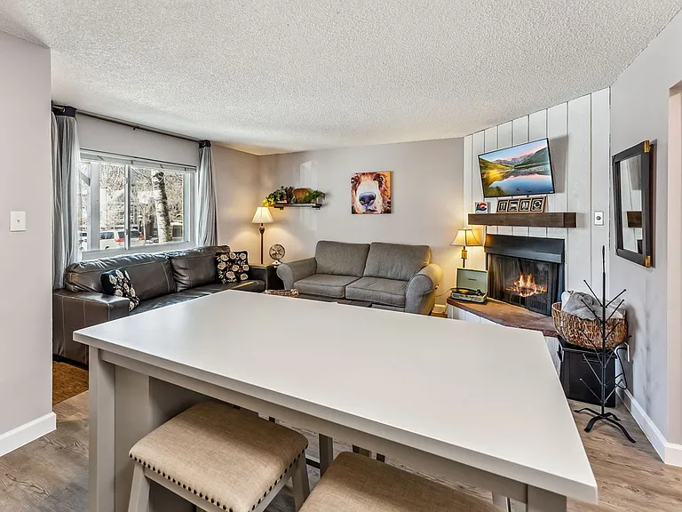 412 S Main St #113 — Photo 11