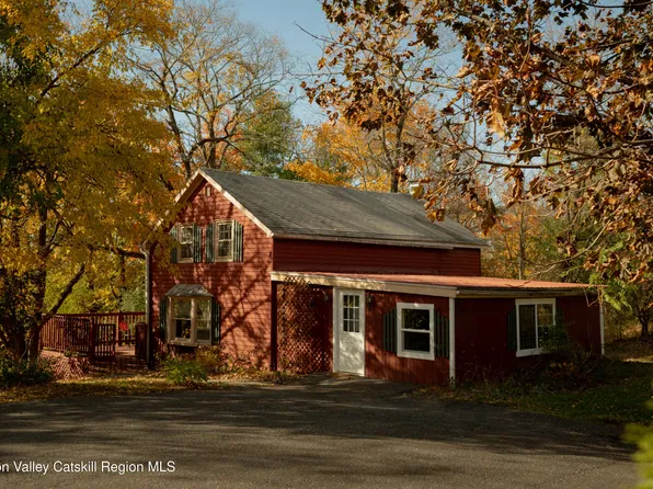 1840 State Route 9, Stuyvesant, NY 12173