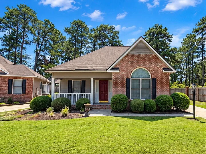 3 bed, 2.5 bath, 1530 sqft, $1,695 — Photo 1