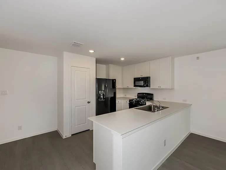 1426 Merlin Bluff St — Photo 6