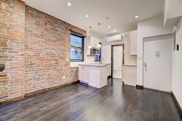 Rented by Oxford Property Group | media 3