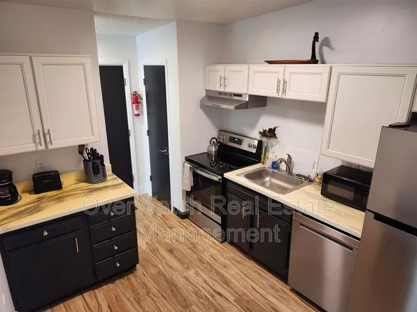 3103 W 33rd Ave APT 3, Anchorage, AK 99517