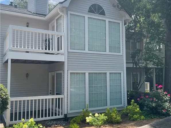 908 Gettysburg Pl, Sandy Springs, GA 30350