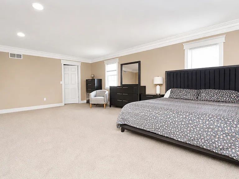 4156 Lamont Dr — Photo 24