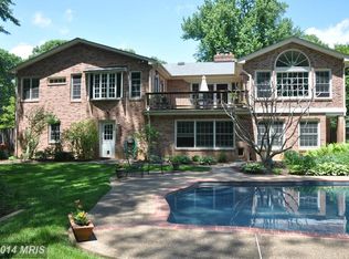 8943 Colesbury Pl, Fairfax, VA 22031