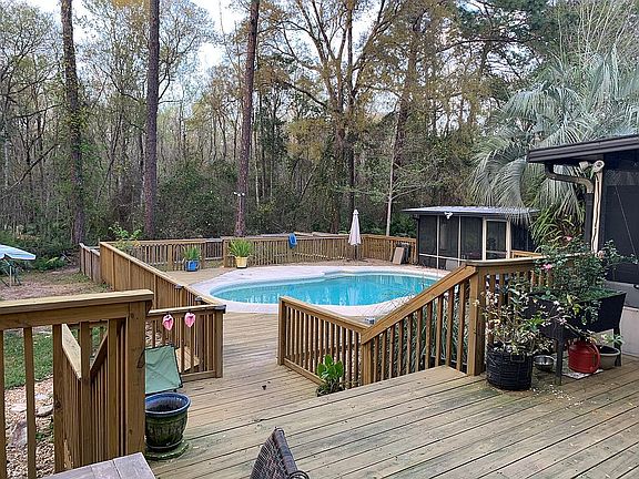 3rd image of 1601 Hawkcrest Dr